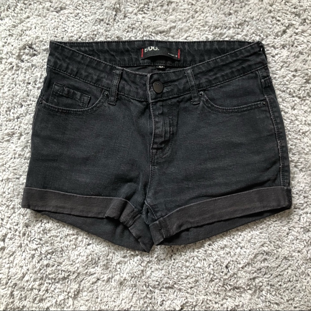 🌞BDG Shortie Shorts
